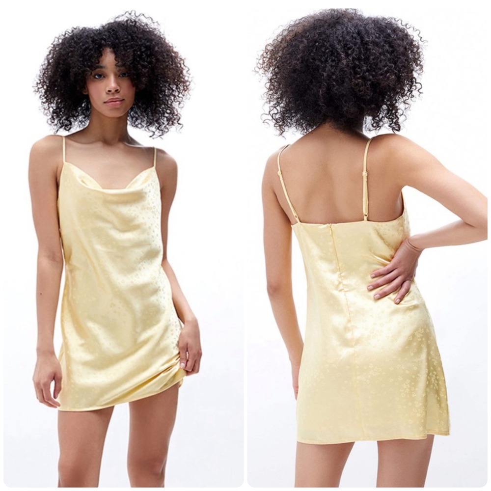 L.A. Hearts‎ x Pacsun Cowl Neck Floral Embossed Butter Yellow Slip Dress Size S